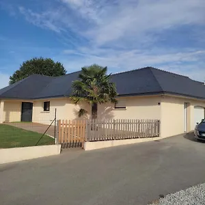 De L'orchidée Hébergement de vacances Locmaria-Grand-Champ